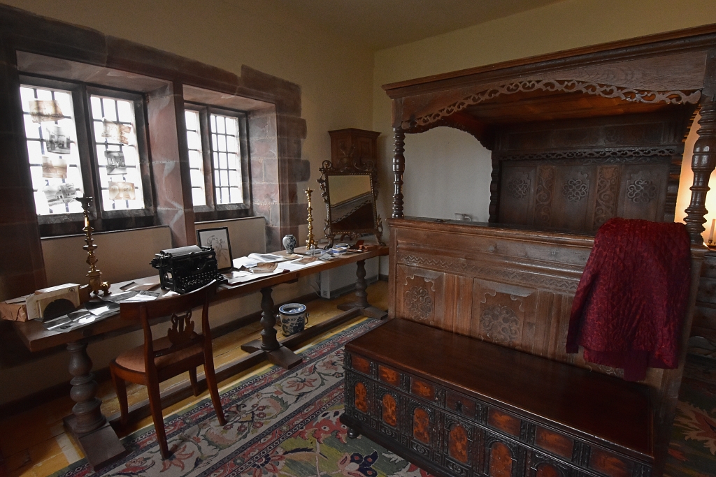 Lindisfarne Castle Master Bedroom
