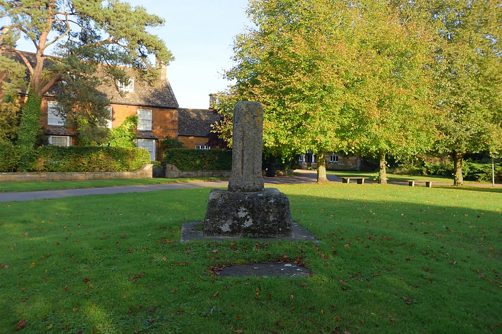 Lyddington Village Cross © essentially-england.com