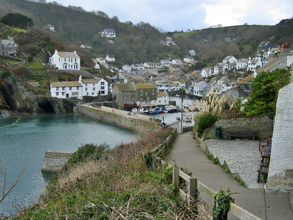 Polperro Harbour © essentially-england.com
