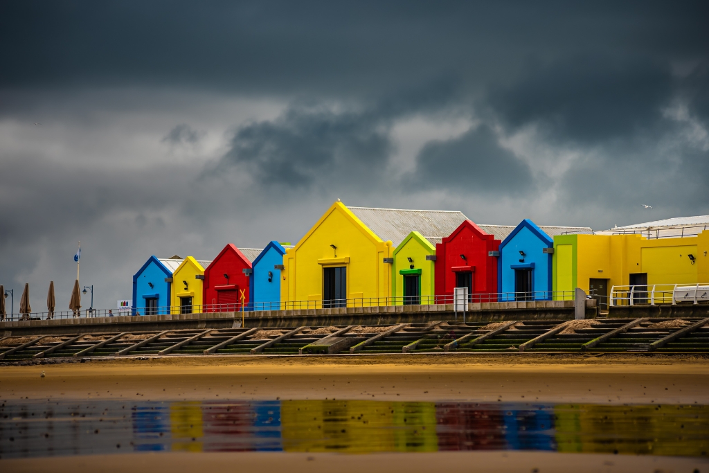 Prestatyn Prom © Ian Asprey | Getty Images canva.com