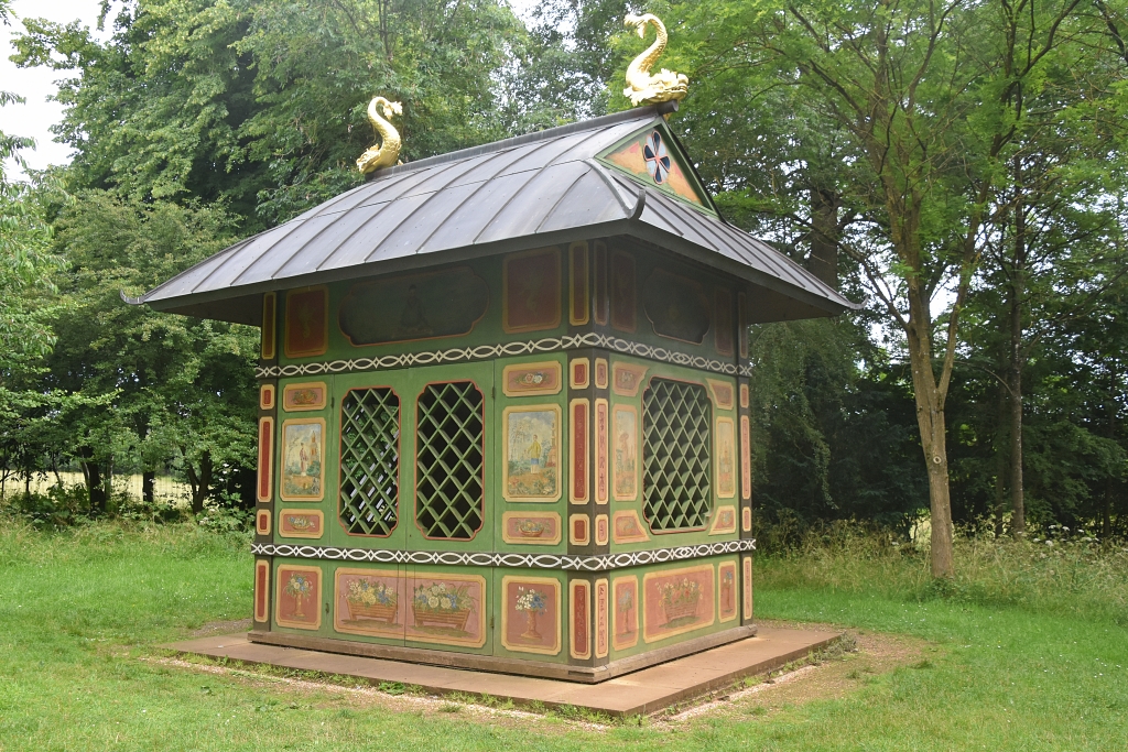 Stowe Park Chinese House in the Summer