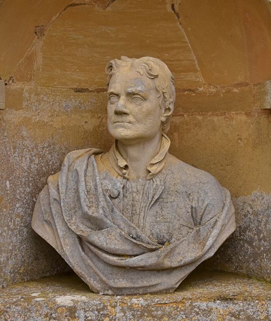 Sir Isaac Newton in the Temple of British Worthies