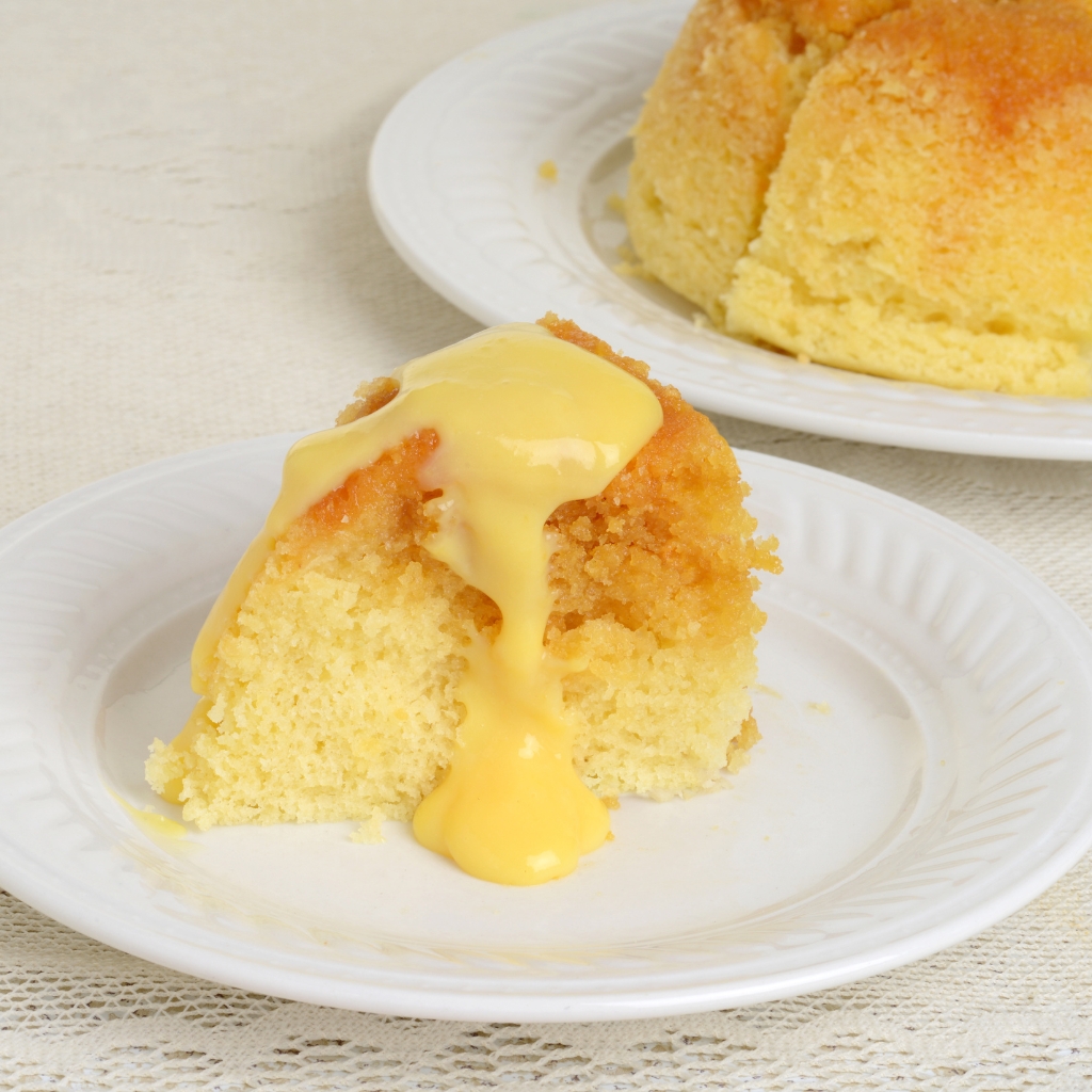 Treacle Sponge and Custard © mg7 | Getty Images canva.com